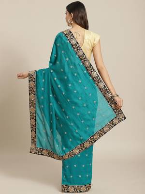 Blue Embroidered Silk Blend Saree With Blouse 2