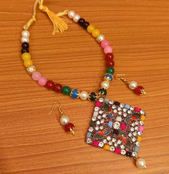 Multicolor necklace-sets 1