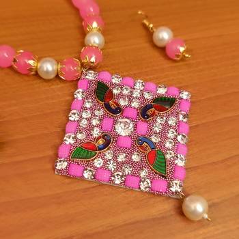 Pink necklace-sets 2