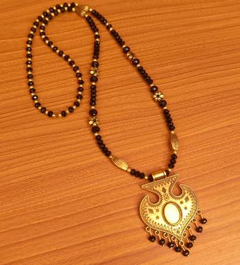 Black necklaces 1