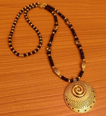 Black necklaces 1