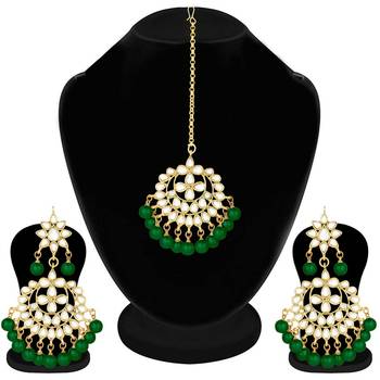Traditional Gold Plated Pearl & Kundan Maang Tikka With Earring Set 6