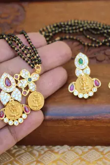 Multicolor agate necklaces