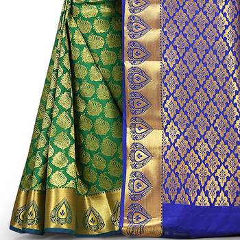 Green woven art silk saree with blouse 3