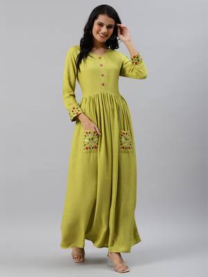 Green embroidered viscose rayon maxi-dresses 1
