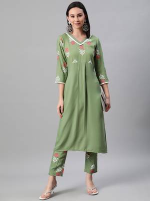 Green printed rayon kurtas-and-kurtis 5