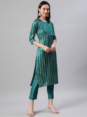 Green printed art silk kurtas-and-kurtis 2