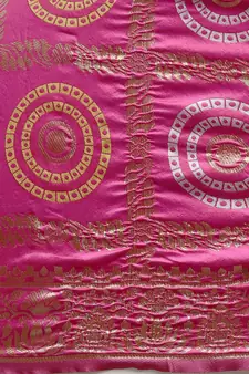 Kimisha Women's Rani silk blend Woven Design Saree With Unstitched Blouse
