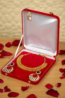 atorakushon Red Women Velvet Jewellery Storage Boxes Necklace Ring Earring Pendant Half Set Wedding Organizer Pack 2