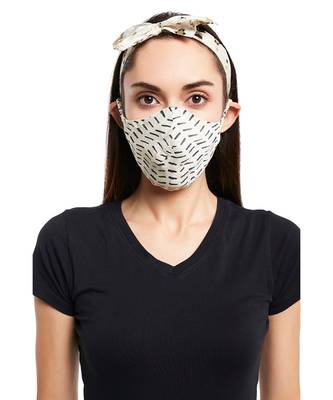 Payal Singhal Sahara Forest And Dash Print Reversible 3 Ply Mask With Pouch And Hairband Set 3
