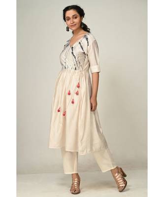 tie dye off-white chanderi  Kurti    Pant 2