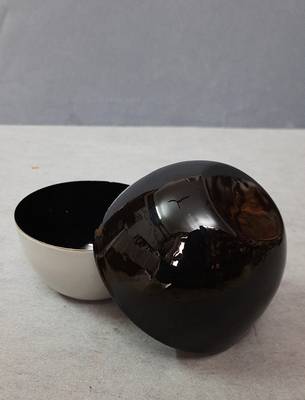 Color Palatte Black and Grey Bowl Set 4