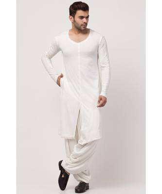 Broad V neck front slit bothe side pocket T Kurta with Patiala Salwar 1
