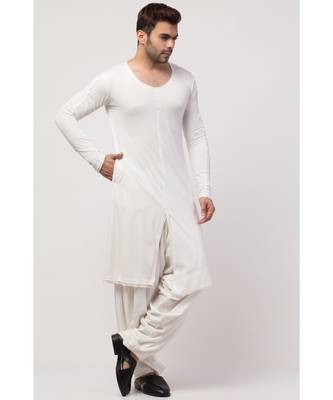 Broad V neck front slit bothe side pocket T Kurta with Patiala Salwar 3