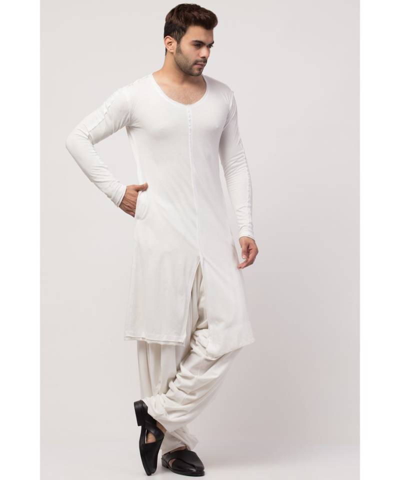 Broad V neck front slit bothe side pocket T Kurta with Patiala Salwar