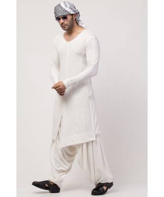 Broad V neck front slit bothe side pocket T Kurta with Patiala Salwar 5