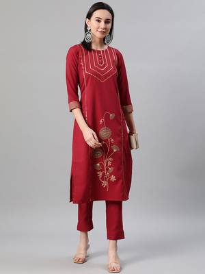 Maroon printed rayon kurtas-and-kurtis 5