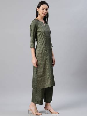 Green printed art silk kurtas-and-kurtis 2