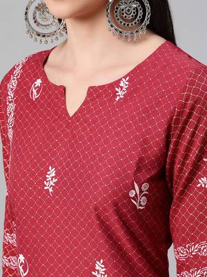 Red printed rayon kurtas-and-kurtis 4