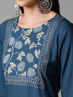 Teal printed rayon kurtas-and-kurtis 4