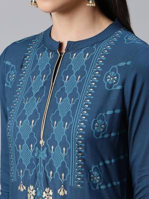 Teal printed rayon kurtas-and-kurtis 4
