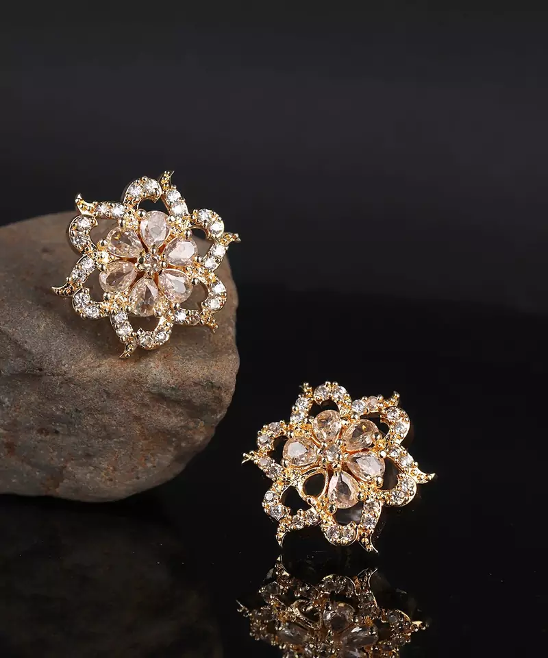 Gold plated Studded Earring