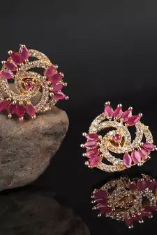Gold plated Studded Earring
