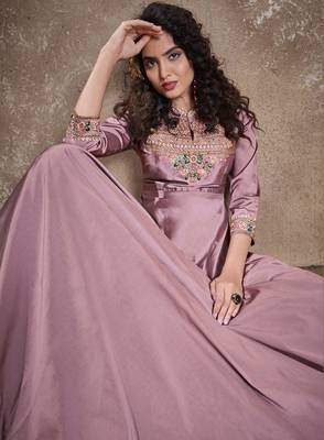 Light-pink embroidered silk salwar 2