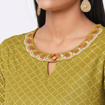 Women's Rayon Green Kurta Set 6