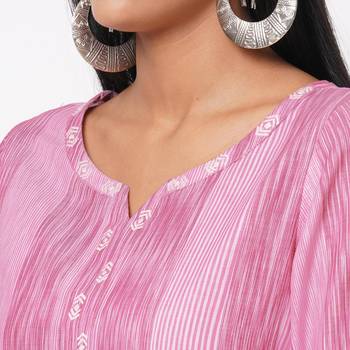 Women's Woven Cotton Pink Kurta 7