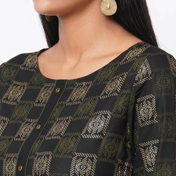 Women's Rayon Black Kurta Set 6