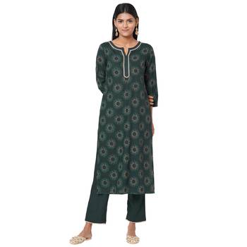 Women's Rayon Green Kurta Set 1