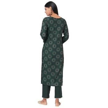 Women's Rayon Green Kurta Set 4