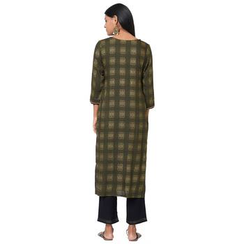 Women's Rayon Green Kurta Set 4