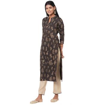 Women's Silk Brown Kurta Set 2