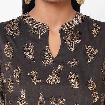 Women's Silk Brown Kurta Set 5