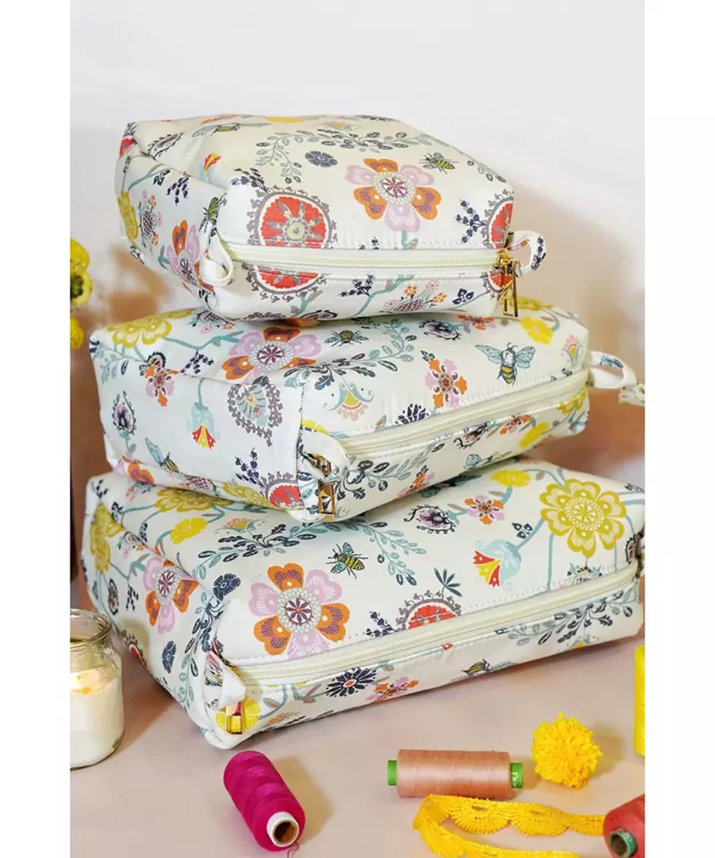 Cream Spring Print Small, Medium and Large Vanity Kits Set (Set of 3)