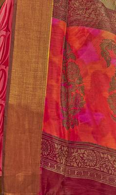 Dark pink printed faux linen saree with blouse 3