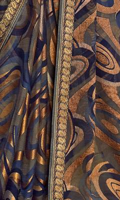 Multicolor printed chiffon saree with blouse 3