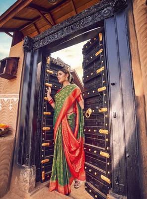 Forest Green semi Kanjiveram Silk Saree 2