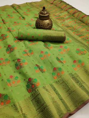 Green woven cotton saree with blouse 2