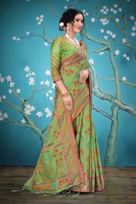 Green woven cotton saree with blouse 5