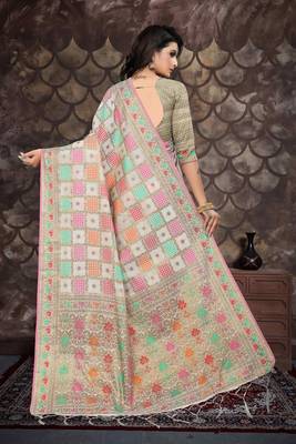 White woven cotton saree with blouse 3