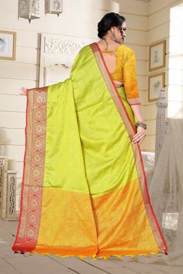 Green Jacquard Woven Kanchipuram / Kanjivaram Silk Sarees With Blouse Piece 3