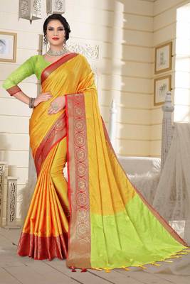 Light Yellow Jacquard Woven Kanchipuram / Kanjivaram Silk Sarees With Blouse Piece 1
