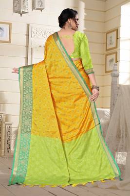 Yellow Jacquard Woven Kanchipuram / Kanjivaram Silk Sarees With Blouse Piece 3