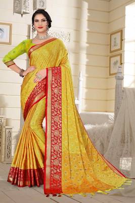 Light Yellow Jacquard Woven Kanchipuram / Kanjivaram Silk Sarees With Blouse Piece 1
