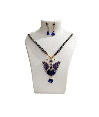 Blue necklaces 1