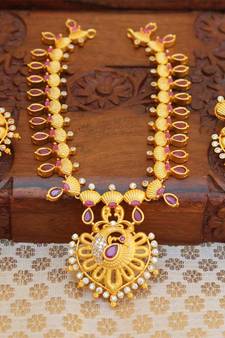 Red agate necklaces