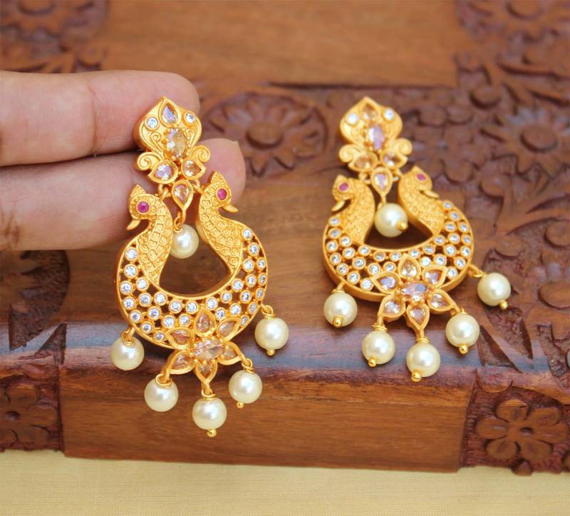 Gold agate earrings